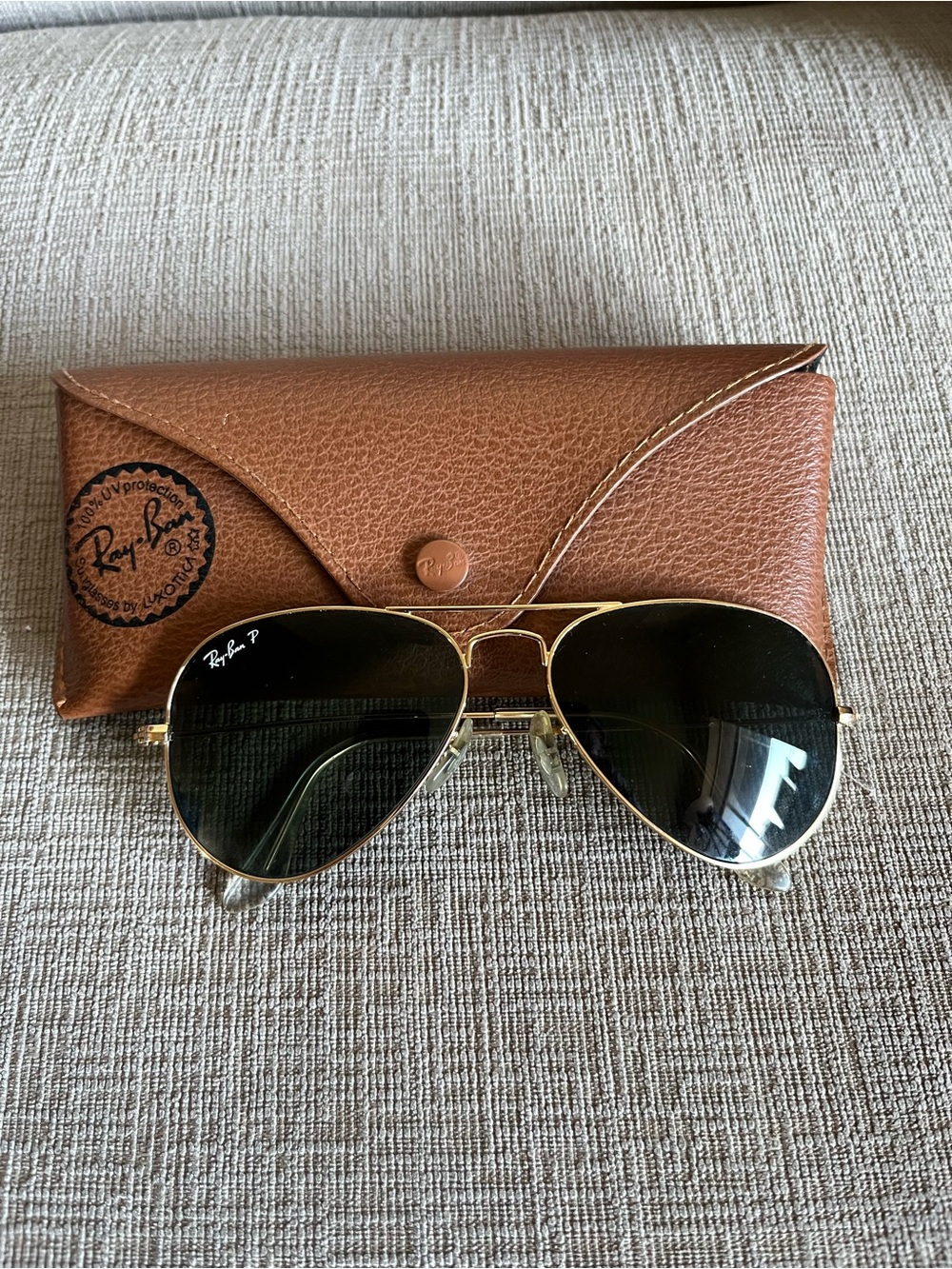 Ray-Ban Gold Aviator Sunglasses with Dark Green Lenses